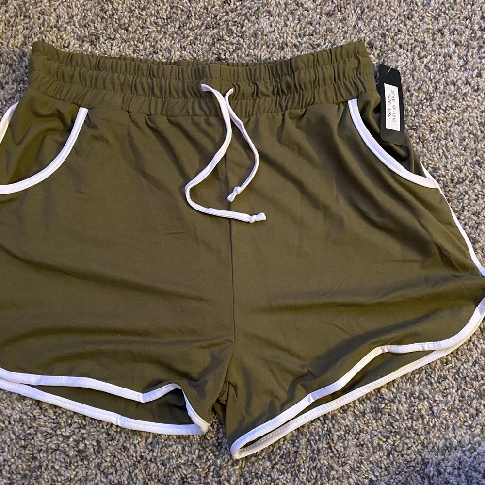 Zara Green and White Athletic Shorts with Elastic Waistband